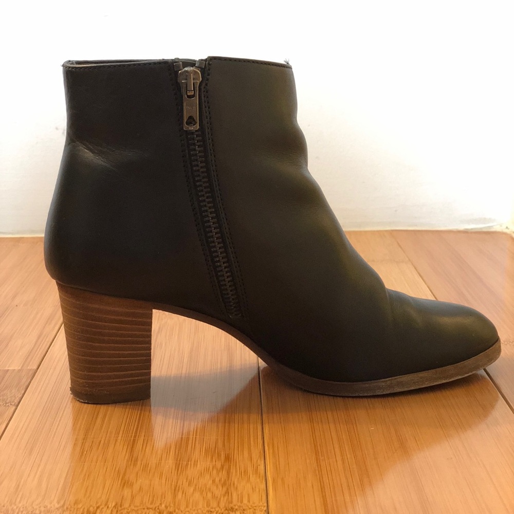 J.Crew “Aggie” Black Leather Ankle Boots Size 7 - Picture 5 of 8